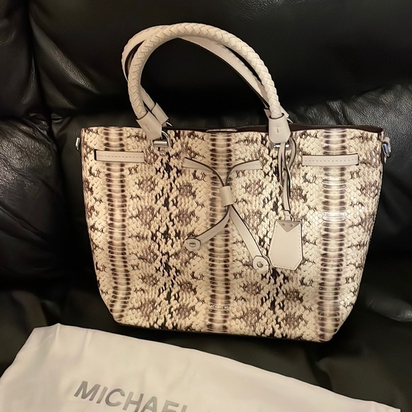 MICHAEL Michael Kors | Bags | Michael Michael Kors Cream Snake ...